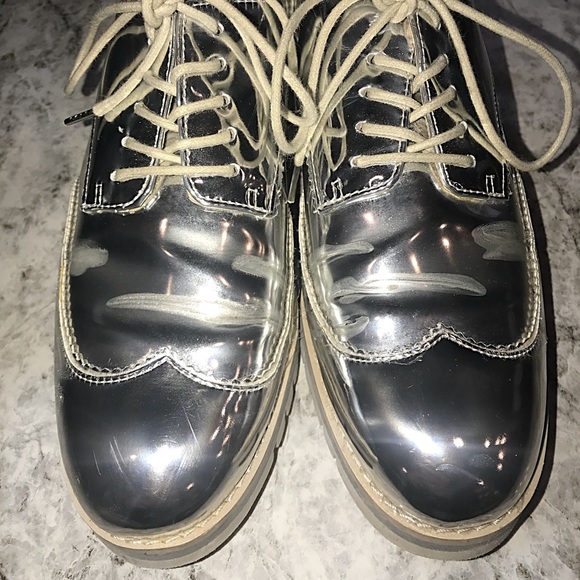 ZARA | Silver Wingtip Platform Lace Up Loafers 8 - Picture 3 of 4